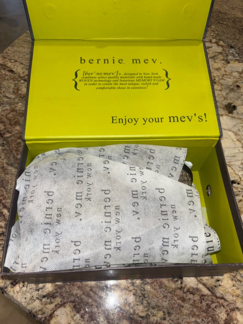 Bernie Mev size 39 NIB - Picture 10 of 10